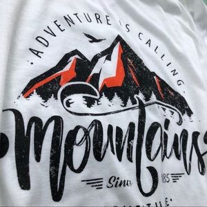 Mountains Tissue Weight T-shirt size M